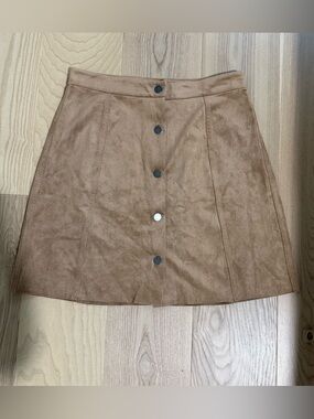 Wilfred Free (Aritzia) Suede Mini Skirt